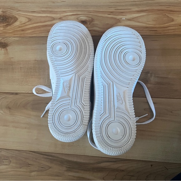 YOUTH SIZE 4 AIR FORCE I - Picture 4 of 6